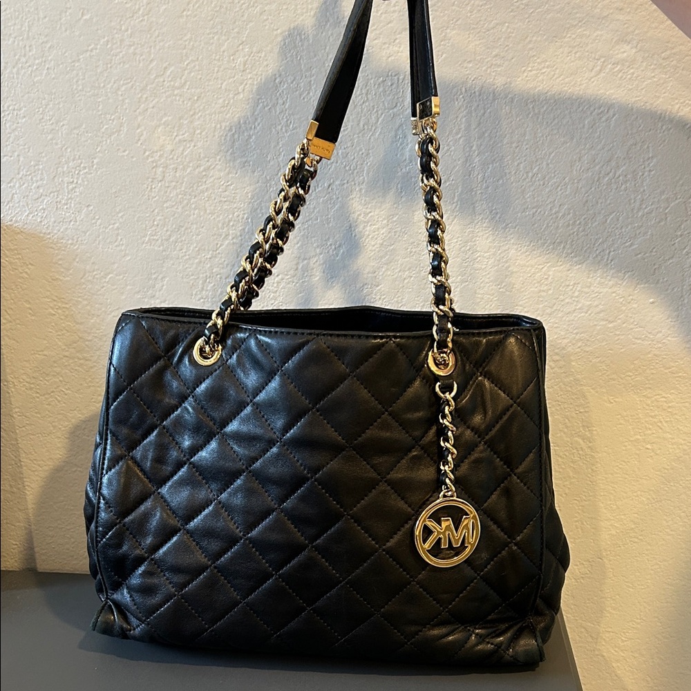 Michael Kors Black Quilted Shoulder Bag